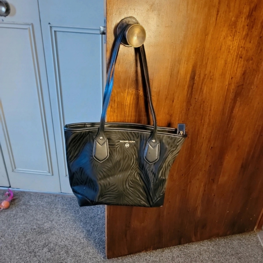 Michael kors purse